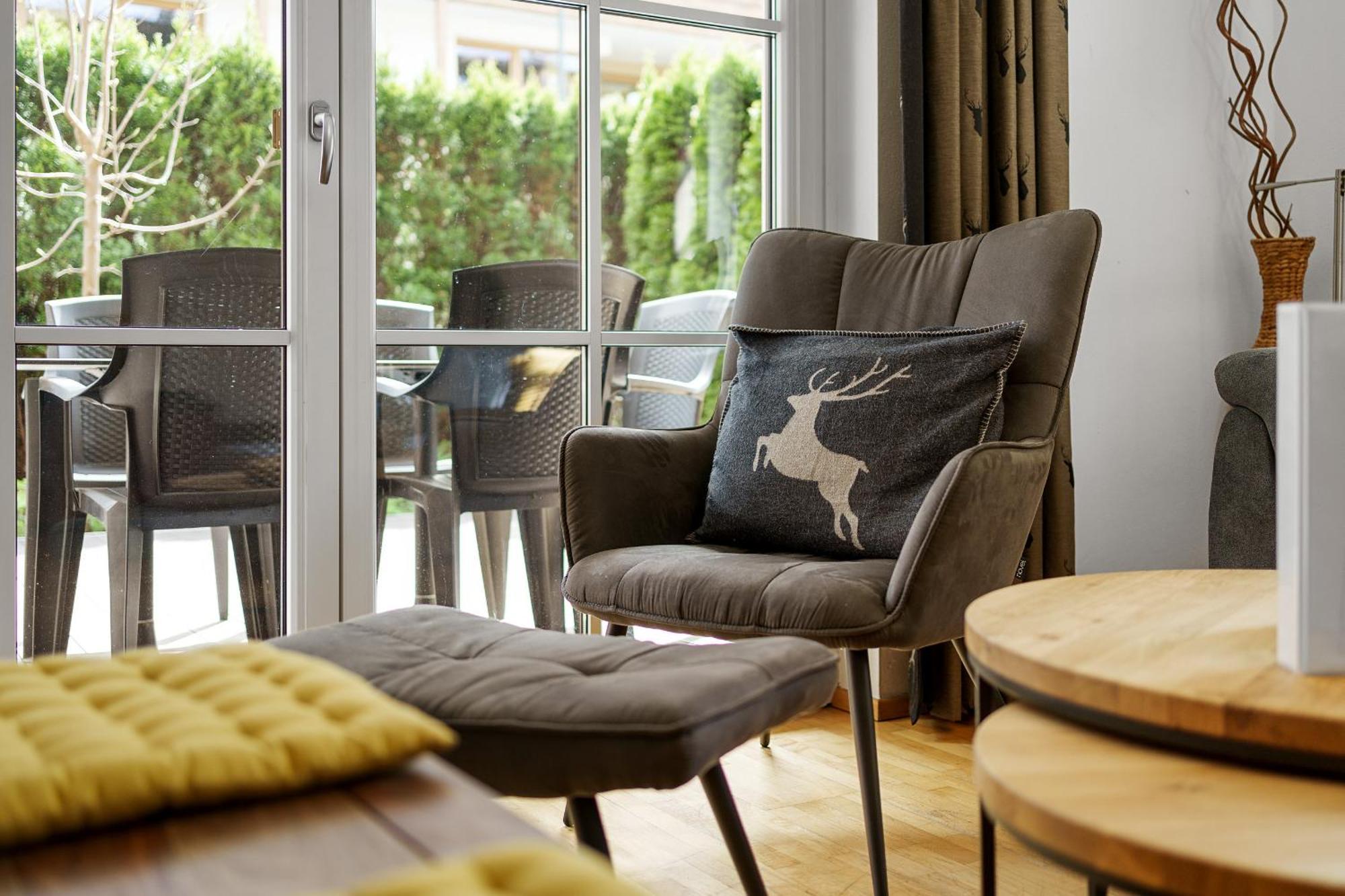Apartment Ski & Golf Top 6 By Four Seasons Apartments كابرون المظهر الخارجي الصورة